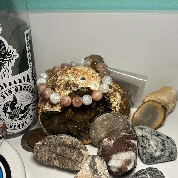 pink rose quartz and agate bracelet! - Picture 1 of 2